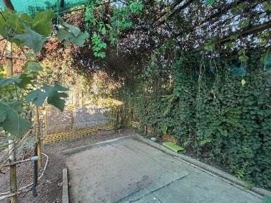 Продам будинок з власним двором! Сертифікат+