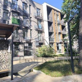 Киев, Днепроводская ул., 1А