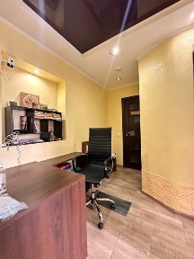 Здається в оренду приміщення вул. Лучаківського