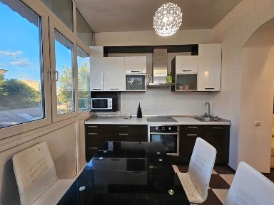 Продаётся трёхкомнатная «Сталинка» на Гданцевке по ул. Шимановского