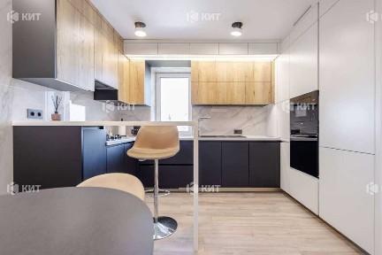 3к. 100м2 Центр (м. Центральный рынок, ул. Дмитриевская 5) 130112