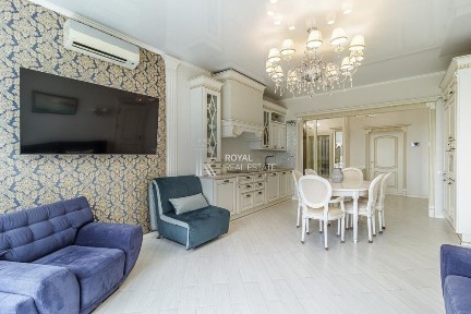 Київ, Печерський, дніпровська набережна 14А