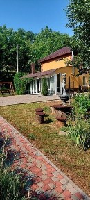 Оренда будинка в зеленій зоні