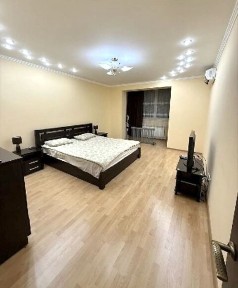 Продается в Новострое 1 ком 56 кв. м в Бородинском по ул Товарищеская