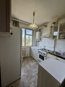 Продаж 2-х кімнатної квартири на Польовій