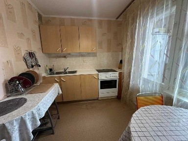 3к квартира 90м2 на вул. Єфремова! до метро Академмістечко 10хв. пішки