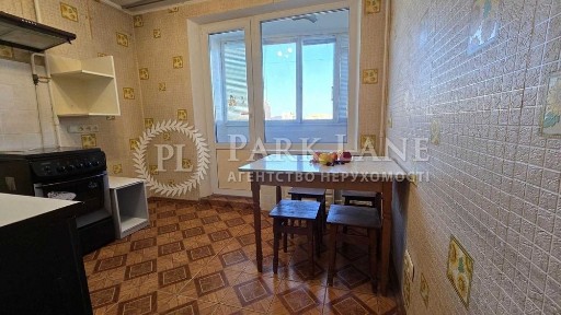 Березняки Продаж 2к з ремонтом Березняківська 16 Тельбін Лівобережна