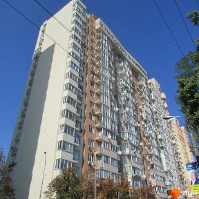 Дизайнерська 1-кімнатна квартира біля м Чернігівська вул. Черчилля 43