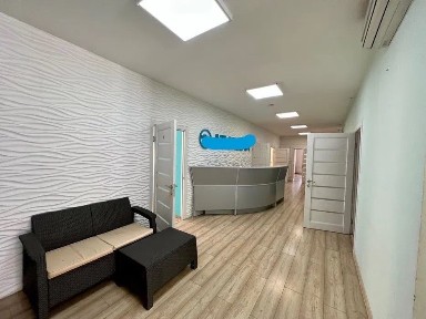 Київ, Шевченківський, вулиця Хорива 1А