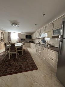 Продаж комфортного будинку