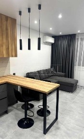 Всеволода Змієнка вулиця, район Подільський, Київ, вул. Всеволода Змієнка 34/21 • ID 33565560