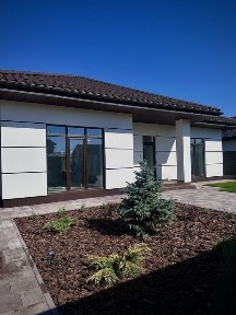 Продам новий сучасний одноповерховий будинок в с. Зарічани