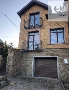 Таунхаус у КМ Клиневий Гай