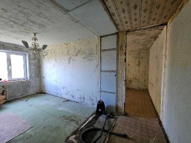 Продаж 2-х кімнатної квартири по вул. Гірників