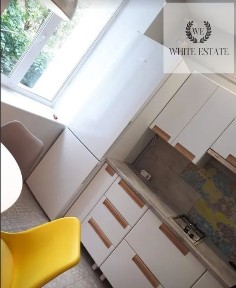 Продаж 2 кім. квартири по вул. Студинського