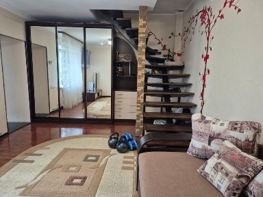 Продається будинок квартирного типу Глиняна