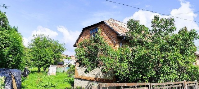 Продаж одноповерхового будинку з можливістю надбудови