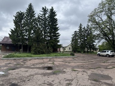 Продамо виробничу базу 10 га
