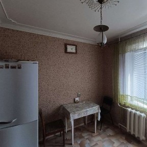 Огнівка поруч ринок та АТБ