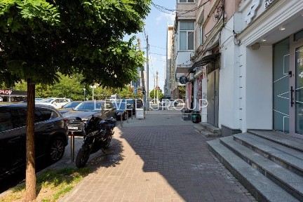 Оренда комерції 57 м2 вул. Антоновича, 93 Печерськ м. Палац Україн