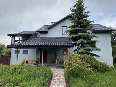 Оренда 2пов будинку в центрі Брюхович, р-н «Поле Чудес»