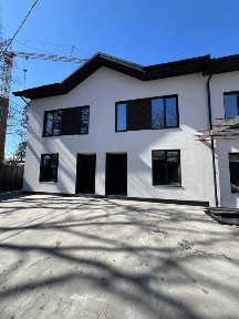 Продаж 2 поверхового таунхауса з ділянкою на 90 соток, 90 кв. м, 4 кімнати, на вул. Щаслива • ID 33724978