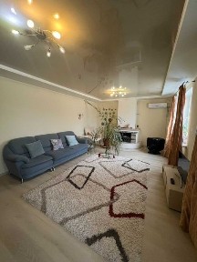 Левада 3х кімнатна квартира з косметичним ремонтом в Новому будинку!