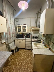 Продам трикімнатну квартиру