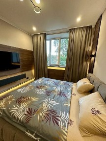 Подобова оренда 2к кв м Вокзальна Соломʼянський р-он, Стадіонна 13