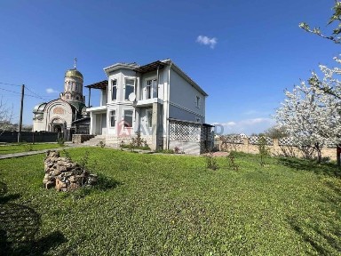 Продається новий будинок у м. Чигирин.