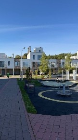 Продаж котеджу з терасою та ремонтом в ЖК Липові Роси