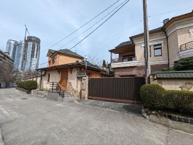 Дом600м2 Офис Печерск OpenSpace+кабинеты Арбитраж Наличные Генератор