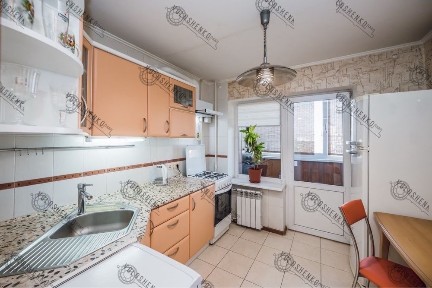 Продаж 2к, м. Дорогожичі, Глаголєвих 15а, Шевченківський, Сирець