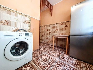 2-Х кімн. квартира ПРОСПЕКТ НЕЗАЛЕЖНОСТІ (Спортовари). Меблі, техніка.