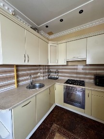 Продаж просторої 3-кімн. кв. з ремонтом!