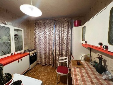 Продам 1-к кв м. Ак Барабашова, Познанская, 8а, планировка два балкона