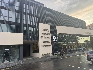 Оренда приміщення в новому ТРЦ 