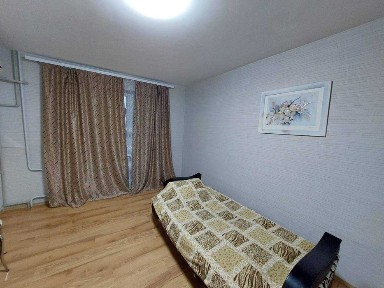 Терміновий продаж! 2-кімн. з ремонтом, 10 мкрн (лівий берег) (Н)