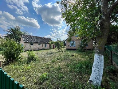 Будинок за містом, дача