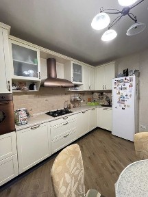 Продаж 3-кімнатної квартири в будинку від СК Стикон на вулиці Бреуса.