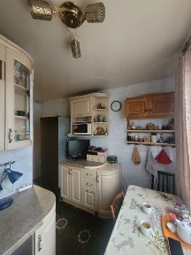 Продам 3-к. кв, ул. Холодногорская 4, метро Холодная гора 5 минут
