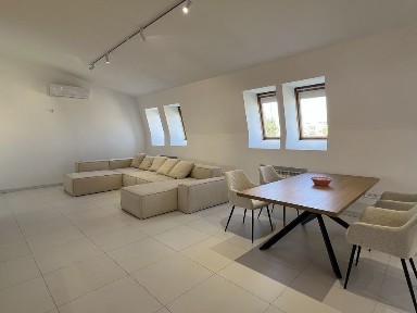 Київ, Шевченківський, вулиця Турівська 9