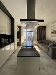 8 жемчужина Французкий б-р 60 вид моря балкон