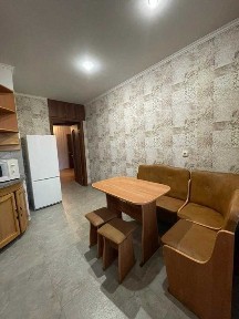 Оренда 2 кімнатна квартира пр-т Соборності з автономним опаленням