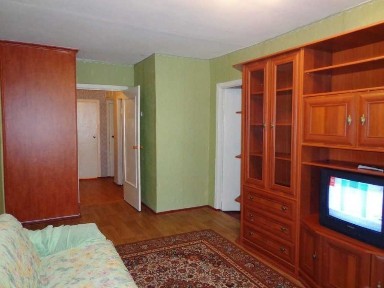 3-х к кв вул М Залізняка (5 ОКРЕМИХ СПАЛЬНИХ МІСЦЬ) Автостоянка, Бойлер