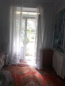 Продається 2-кім. квартира по вул. Олександра Олеся