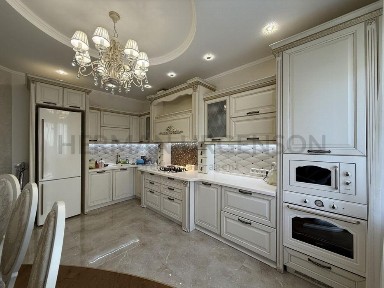 Продаж 3к квартири 90 кв. м / вул. Возз'єднання, Боздош