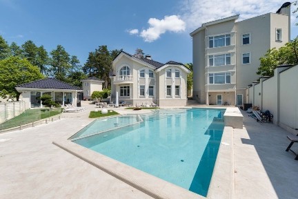 Оренда будинку, пгт. Гостомель, КМ Канадське село, озеро, басейн