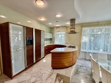 Аренда дома 485 м², Лыбедская ул.