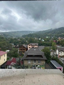 Продаж 1-кімнатної квартири в Яремче, будинок бізнес-класу з басейном